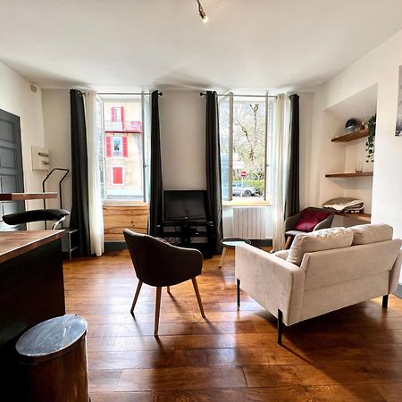 Joli Appartement En Centre Ville Bagnères-de-Bigorre Esterno foto