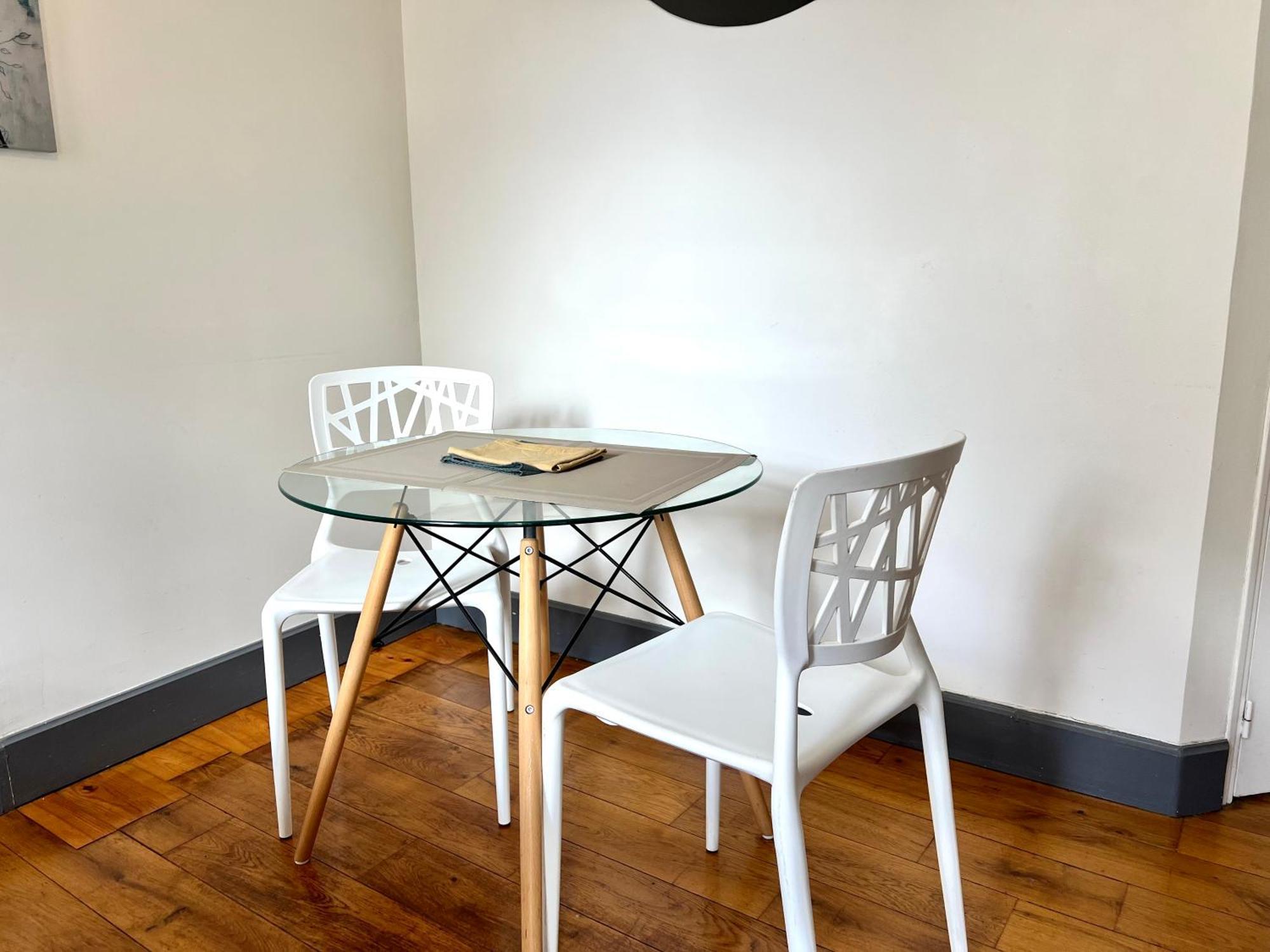 Joli Appartement En Centre Ville Bagnères-de-Bigorre Esterno foto